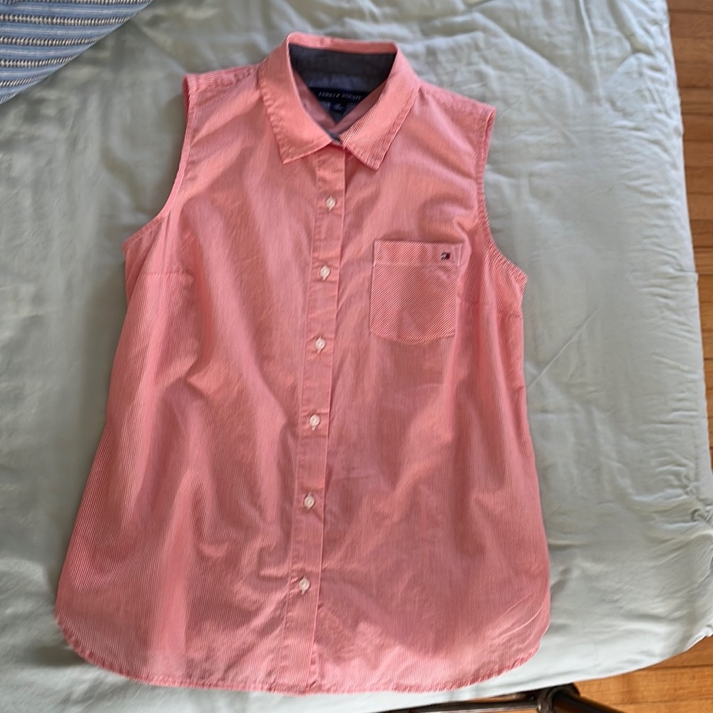 Tommy Hilfiger sleeveless shirt